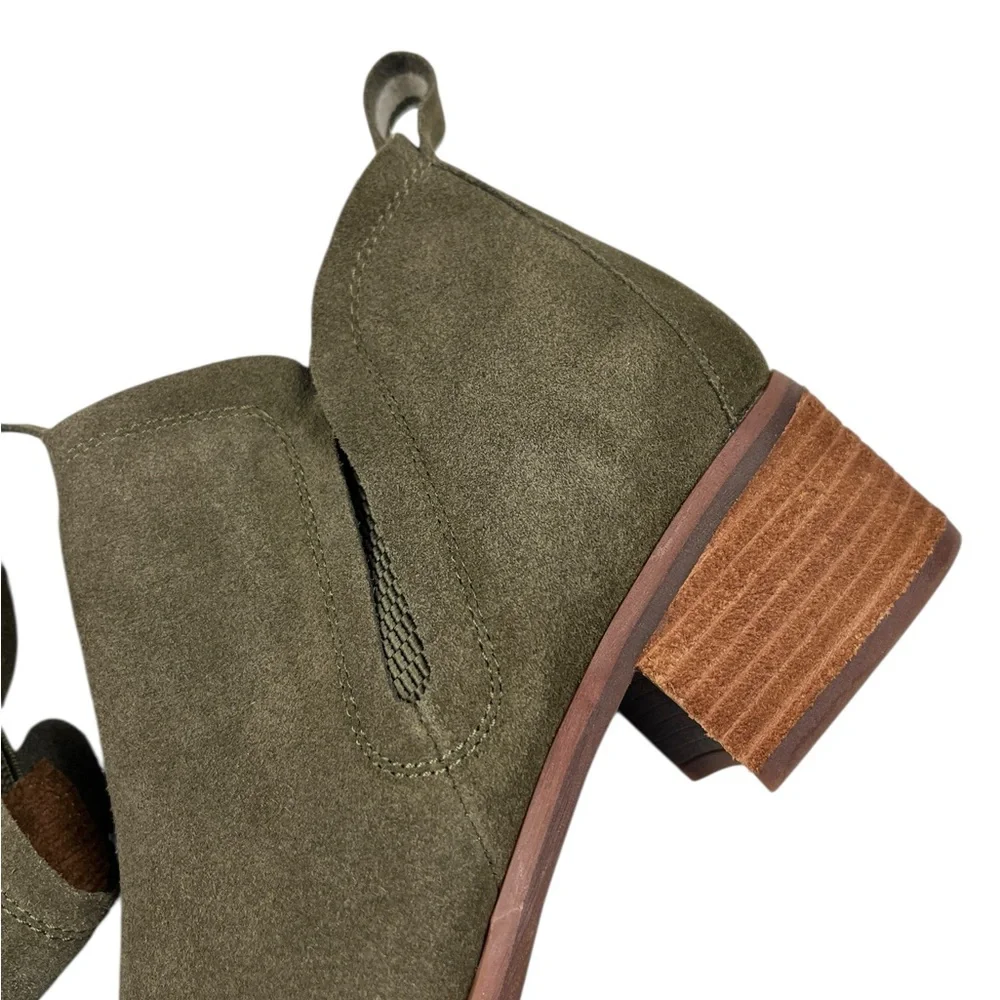 KORKS Olive Green Suede Ankle Booties Size 7 Small Flaws Cowgirl Cottagecore